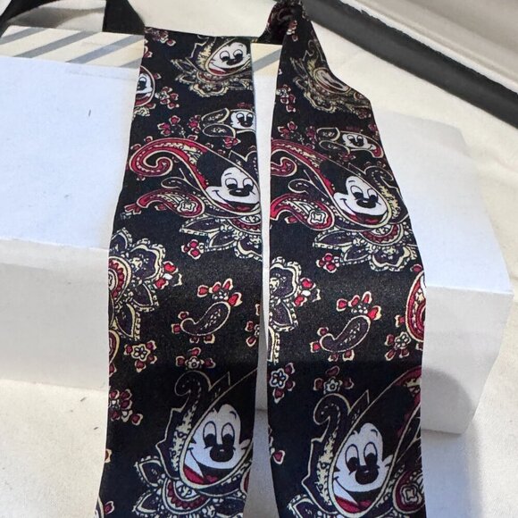 🎩 Rare Vintage Disney Mickey Mouse Paisley 100% Silk Suspenders 🎩 - Picture 5 of 16